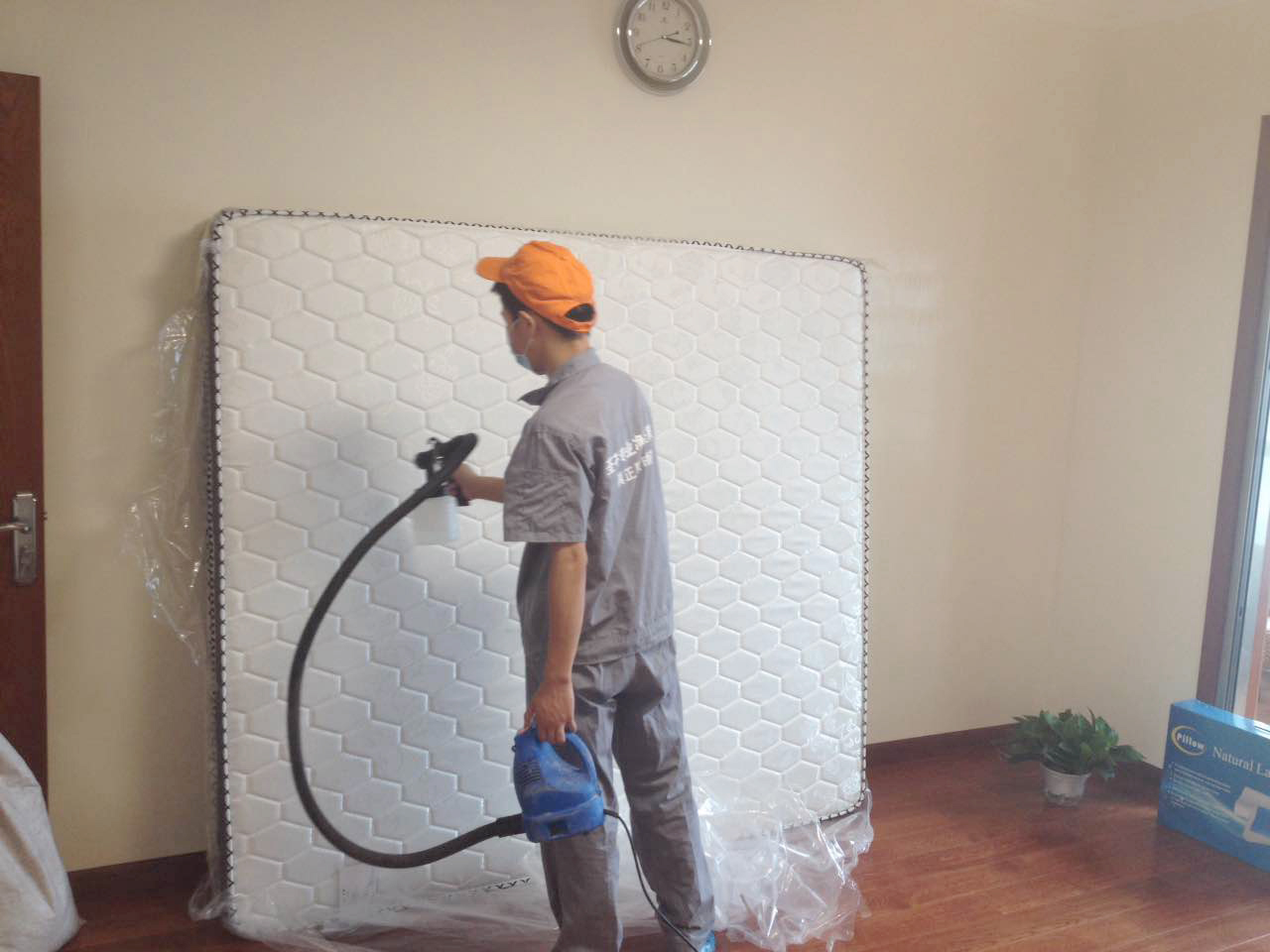 臥室床墊全方位施工 臥室床墊全方位施工