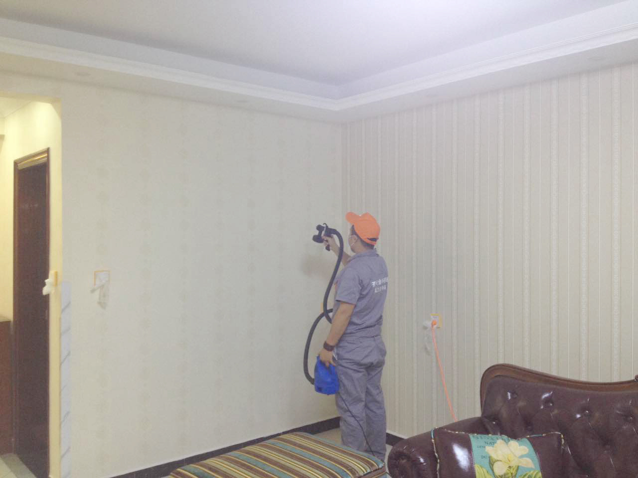 墻面壁紙全方位施工 墻面壁紙全方位施工