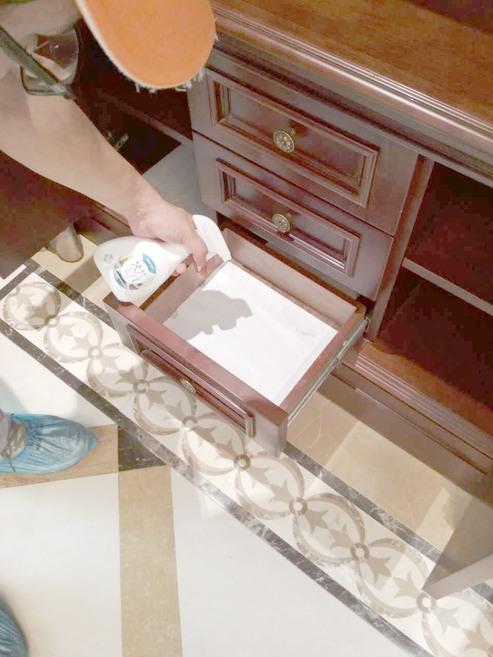 電視柜抽屜拆卸全方位施工 電視柜抽屜拆卸全方位施工