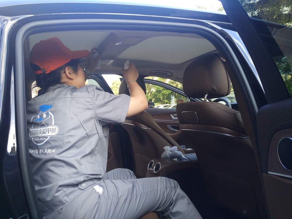 汽車頂面長效除醛劑噴涂施工 汽車頂面長效除醛劑噴涂施工