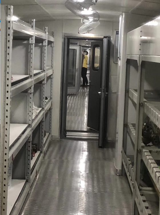 車內(nèi)過道噴涂施工 車內(nèi)過道噴涂施工