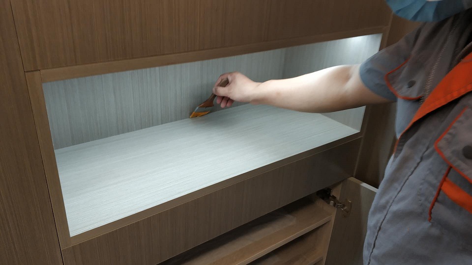 柜子接縫處刷子精細化施工治理 柜子接縫處刷子精細化施工治理