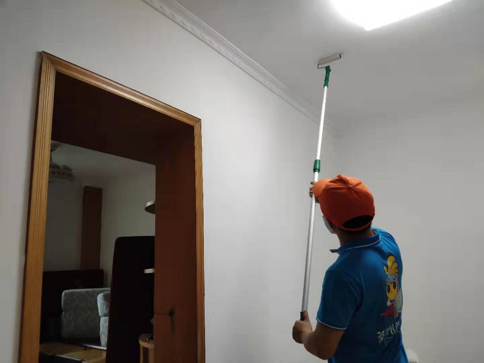 客廳頂面滾筒全方位施工治理 客廳頂面滾筒全方位施工治理