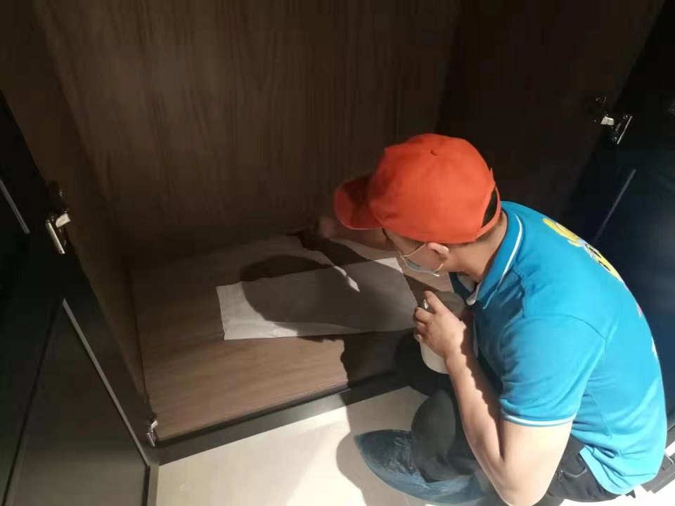 柜子縫隙刷子精細化施工治理甲醛 柜子縫隙刷子精細化施工治理甲醛