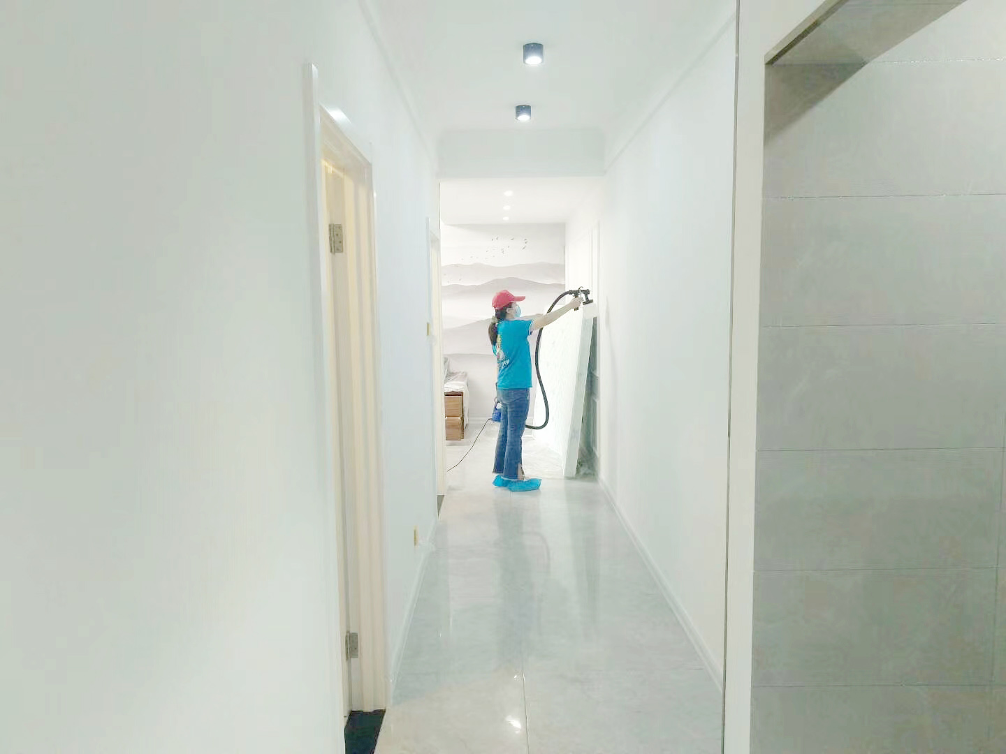 客餐廳過道墻面噴槍施工治理 客餐廳過道墻面噴槍施工治理