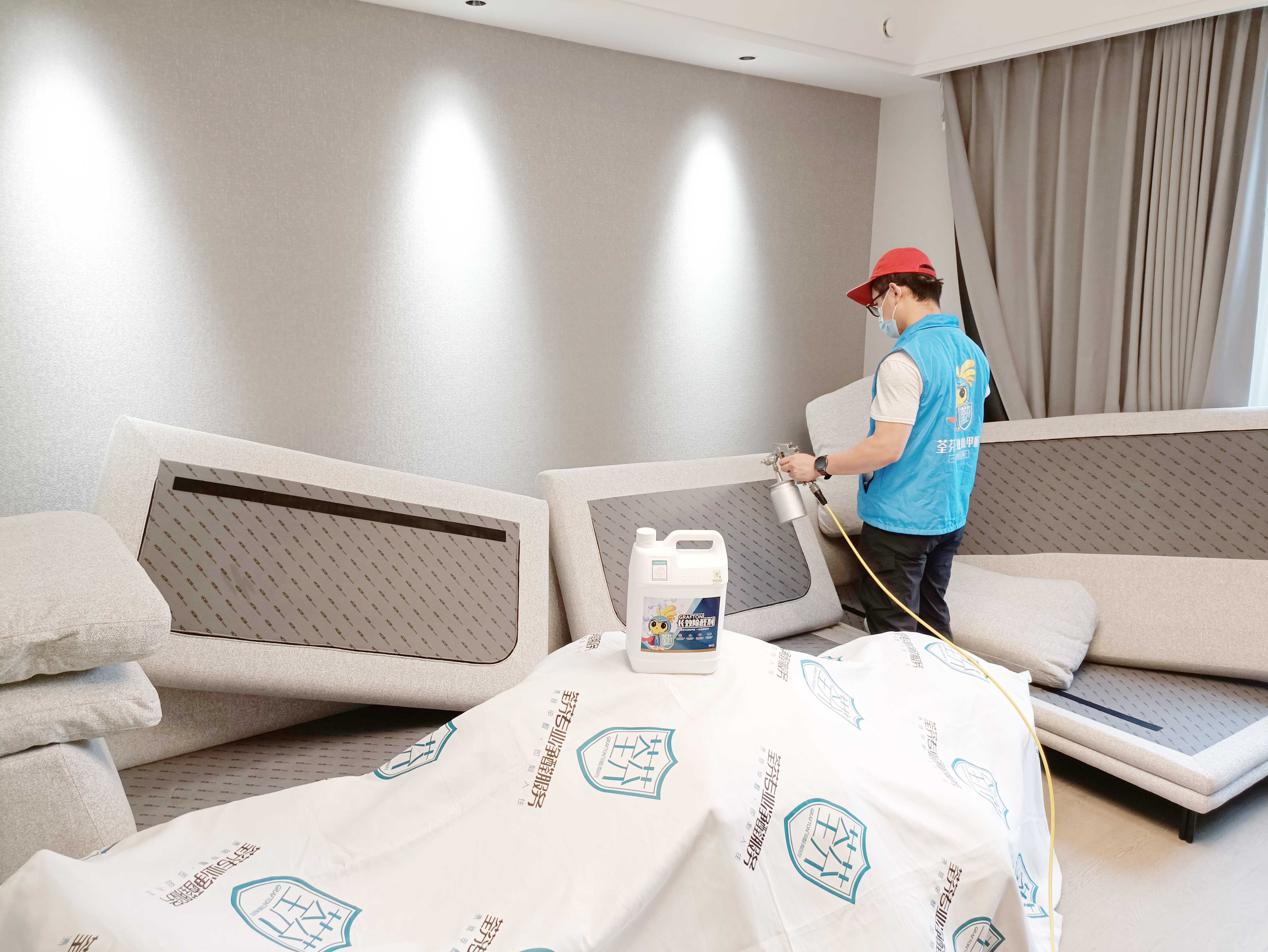 沙發(fā)坐墊全方位噴涂治理 沙發(fā)坐墊全方位噴涂治理