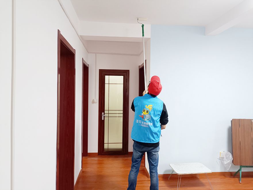 青年南街開(kāi)發(fā)住宅1區(qū)除甲醛施工案例